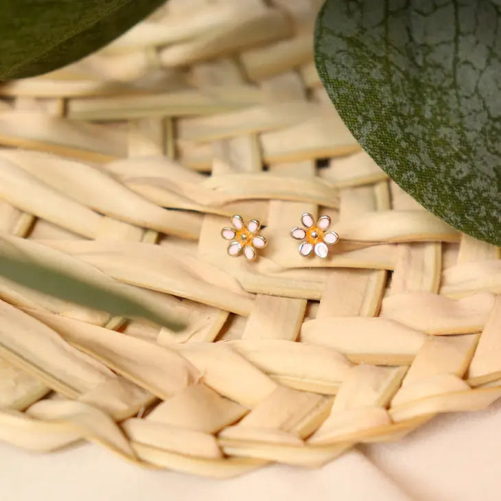 Daisy Studs