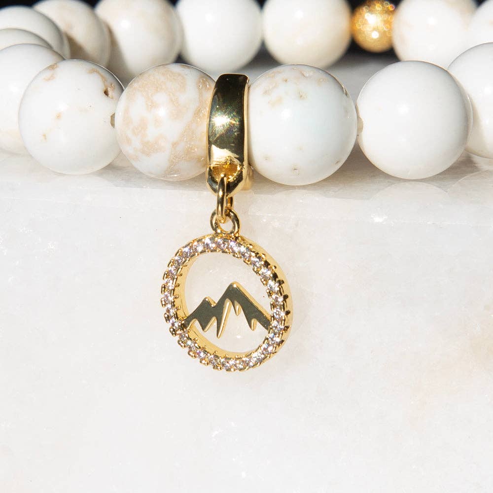 Mountain Charm, CZ