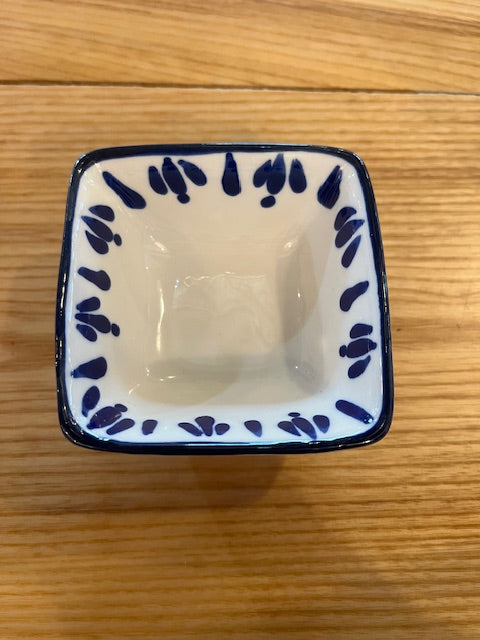 Hand-Painted Stoneware Dish with Lemons