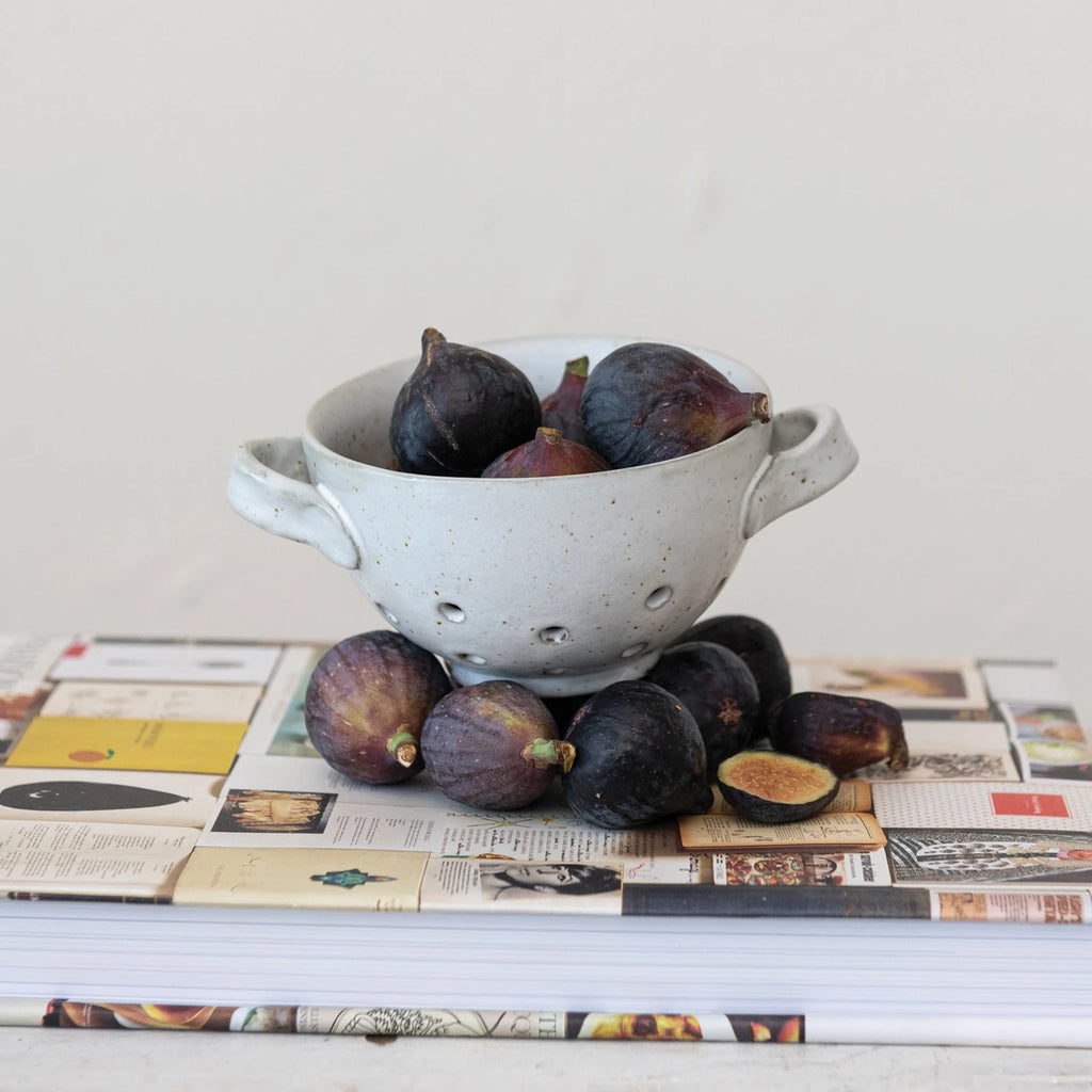 Stoneware Berry Bowl, Reactive Glaze, White