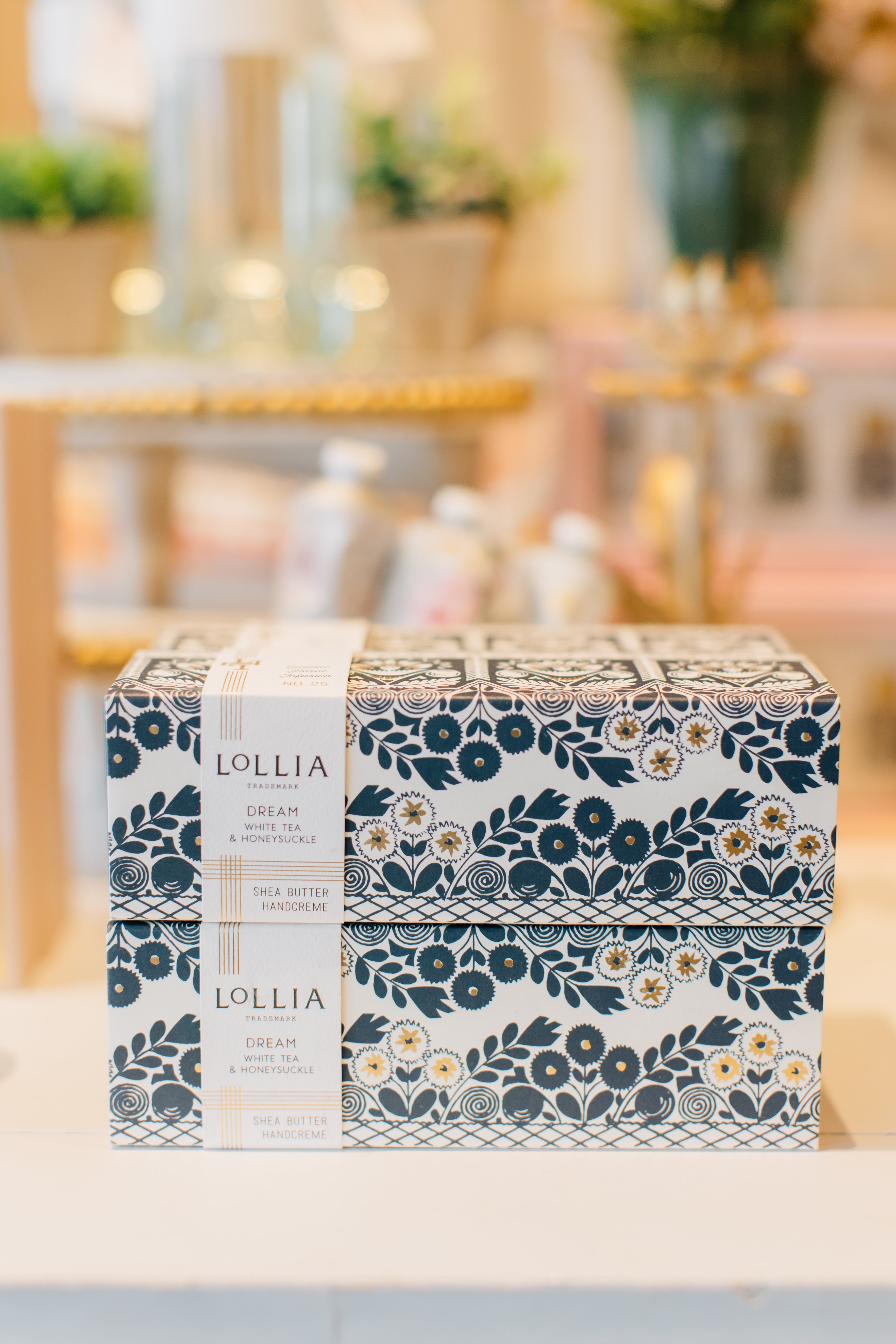 Dream Shea Butter Handcreme by Lollia