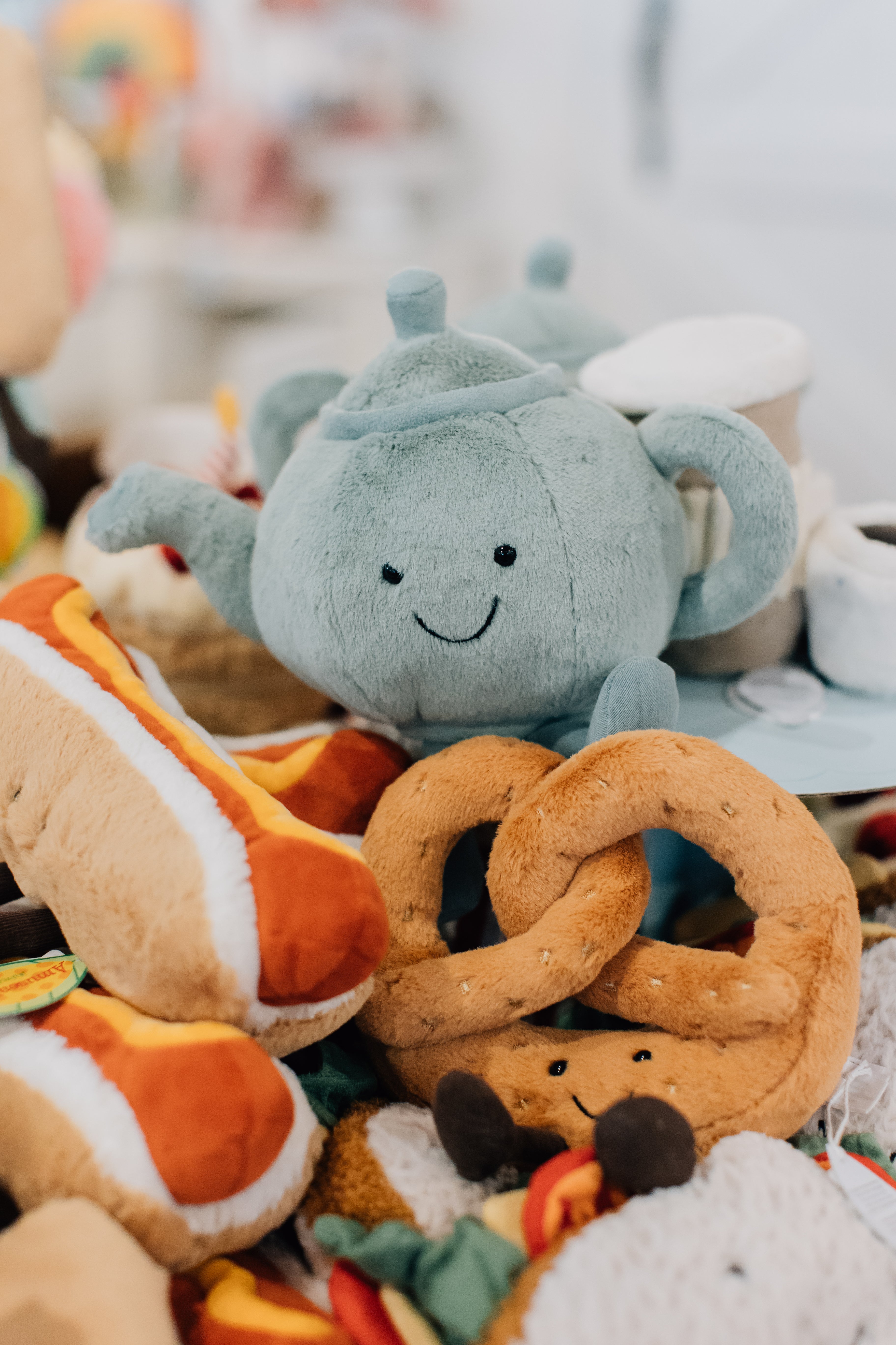 Jellycat - Amuseable Pretzel