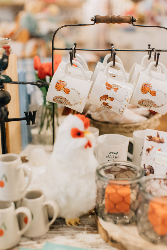 Stoneware Mug with Chicken and Saying