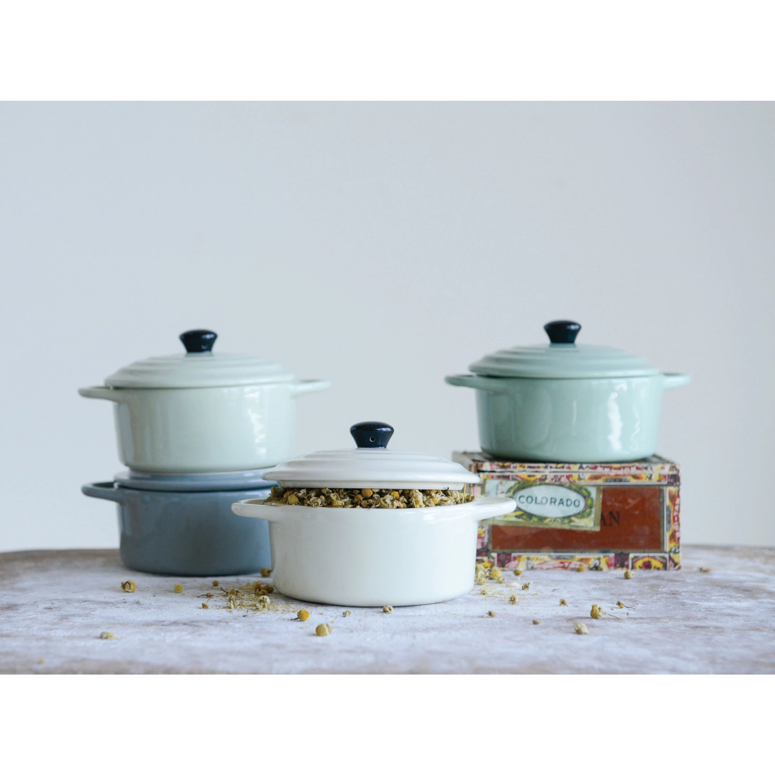 Stoneware Mini Baker with Lid, Cool